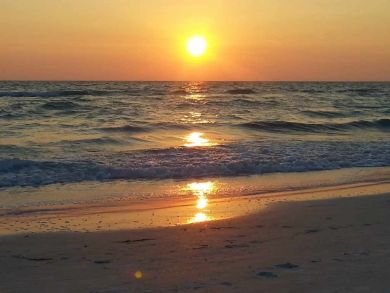 Longboat Key Gulf Front Two Bedrooms Vacation Condo Sleeps 4
